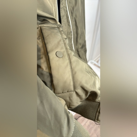 brand new Trendy loose Bomber Jacket – Simons, M  with tag on ! - Picture 7 of 10
